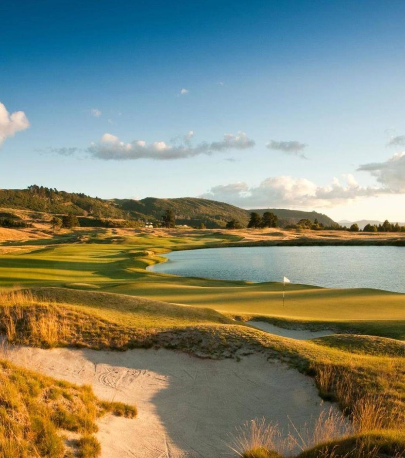 The Allure of Luxury Golfing: A Perfect Escape